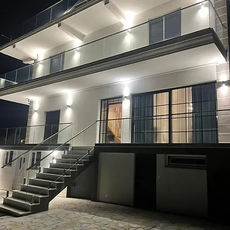 Garden Hill Durres * Vadardhe